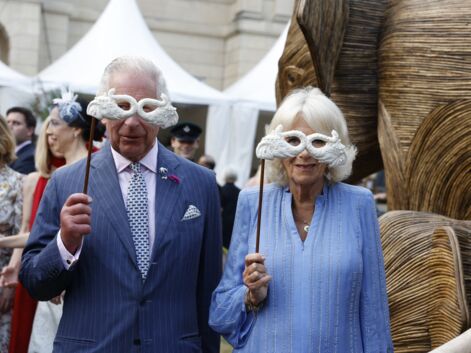 Le roi Charles III et Camilla Parker Bowles apparaissent masqués à l'Animal Ball
