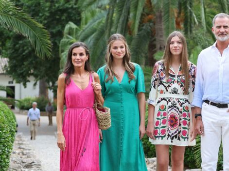 Letizia d'Espagne et le roi Felipe VI avec leurs filles aux jardins d'Alfabia
