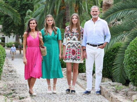 Letizia d'Espagne et le roi Felipe VI avec leurs filles aux jardins d'Alfabia