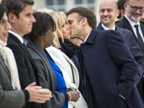 Emmanuel Macron embrasse sa femme Brigitte à l'inauguration la cité internationale de la langue française