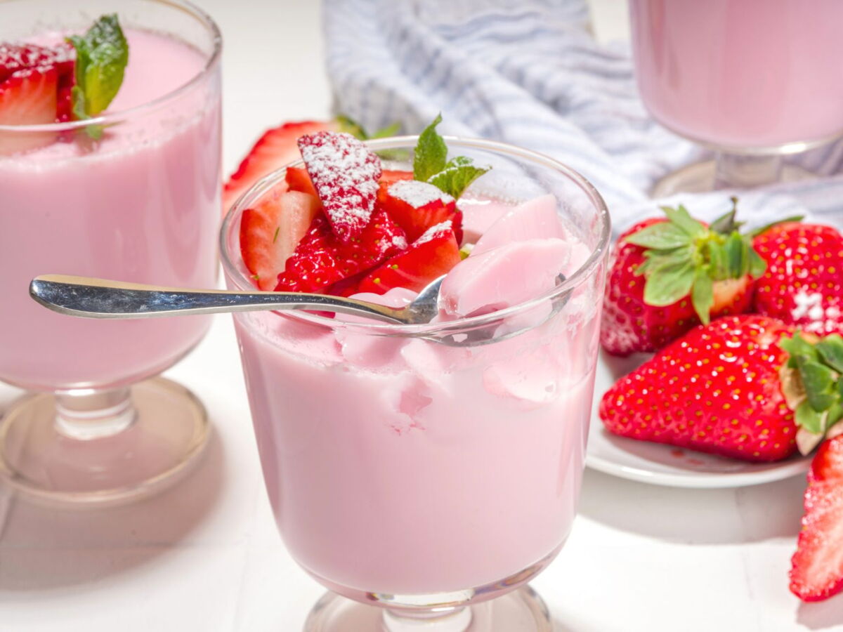 Mousse aux fraises légère : le dessert peu calorique et frais qui allie plaisir et douceur