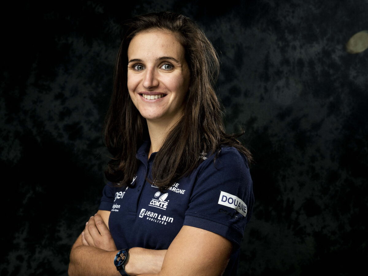La biathlète Julia Simon condamnée à trois mois de prison avec sursis et 15 000 euros d'amende pour fraude à la carte bancaire