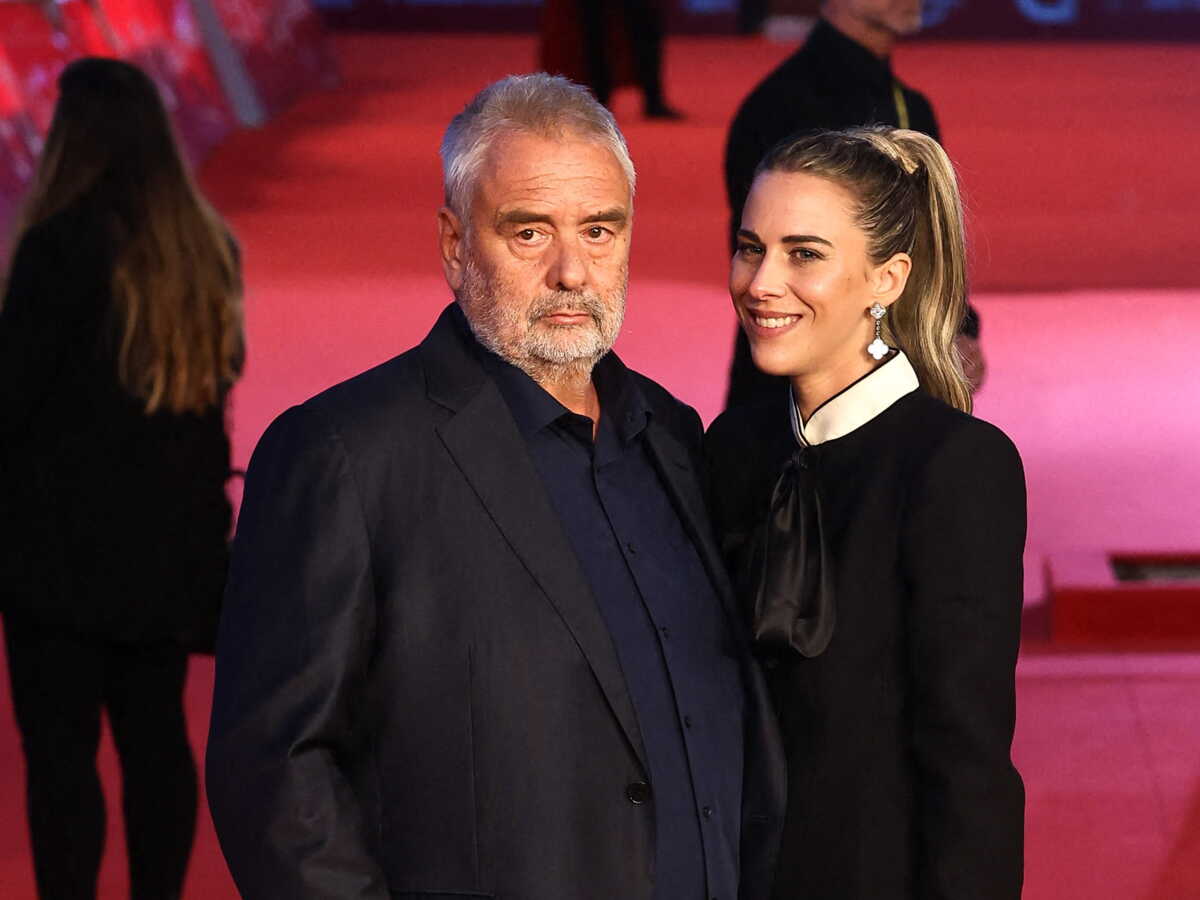 Luc Besson et Sarah Saldmann en couple : les deux tourtereaux s’affichent très amoureux en Italie