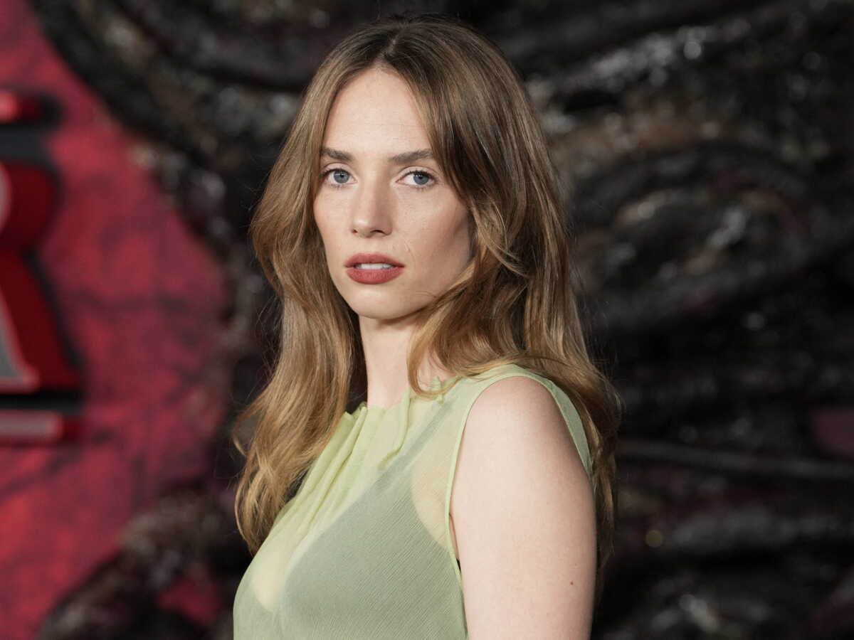 Maya Hawke s’est mariée le jour de la Saint-Valentin : Uma Thurman, Ethan Hawke et plusieurs acteurs de Stranger Things ont répondu présents