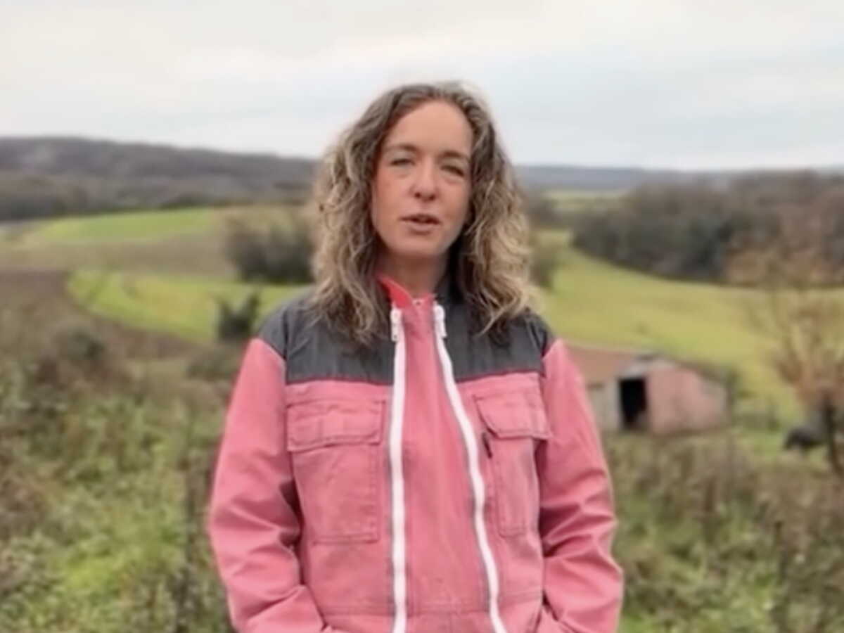 "Ma Huguette" : Karell (L'amour est dans le pré) en larmes, l'agricultrice a dû faire ses adieux à cet être cher