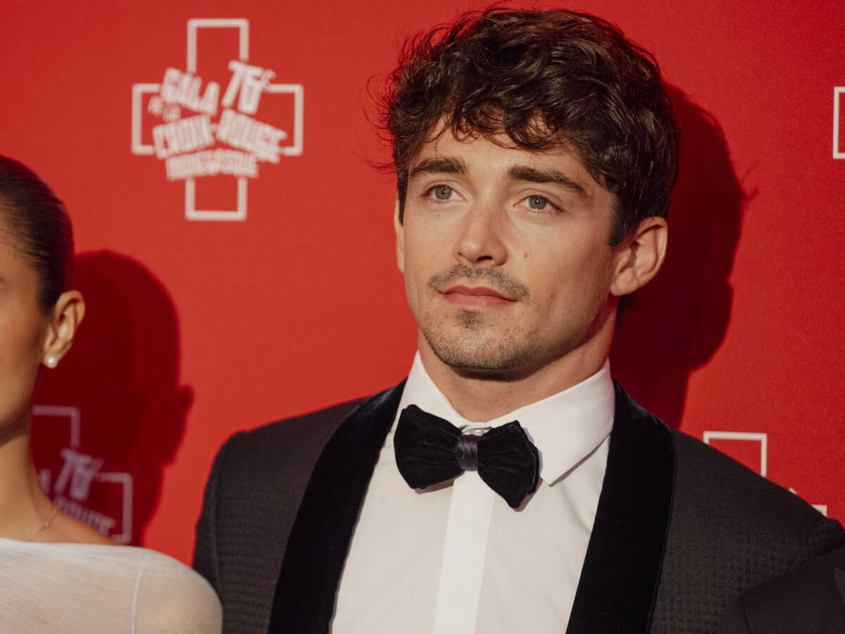 Charles Leclerc marié à Alexandra Saint Mleux : le couple dévoile des images de son mariage civil et fait fondre les internautes