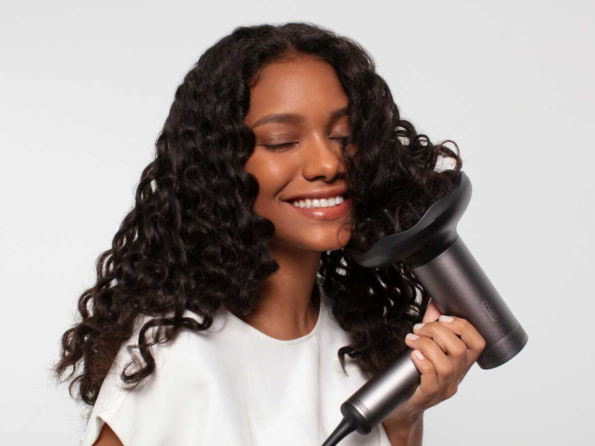 Ce sèche-cheveux Babyliss anti-frisottis coûte actuellement moins de 29 euros