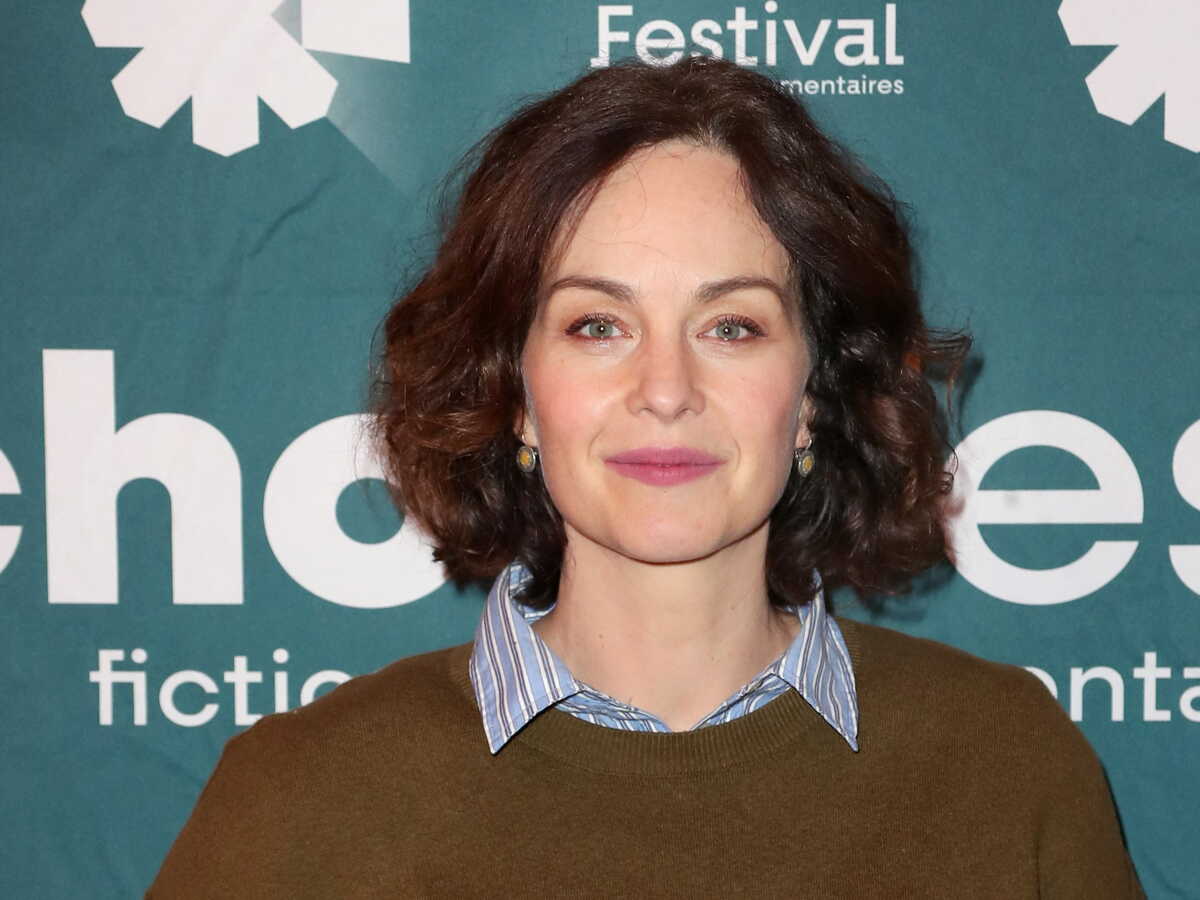 Raphaëlle Agogué (Meurtres à Concarneau) : pourquoi ne l'a-t-on vue que dans le pilote de Simon Coleman ?