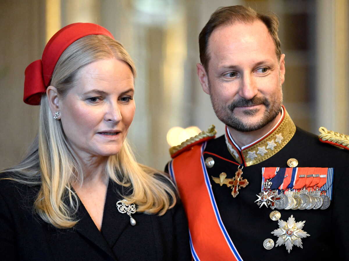 “C’est difficile de la laisser” : le prince Haakon se confie sur la maladie de son épouse Mette-Marit de Norvège et l'affaire Epstein