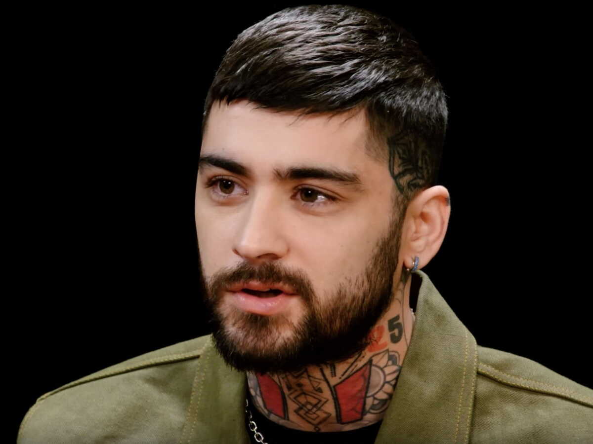 Zayn Malik hospitalisé : le chanteur de One direction donne de ses nouvelles