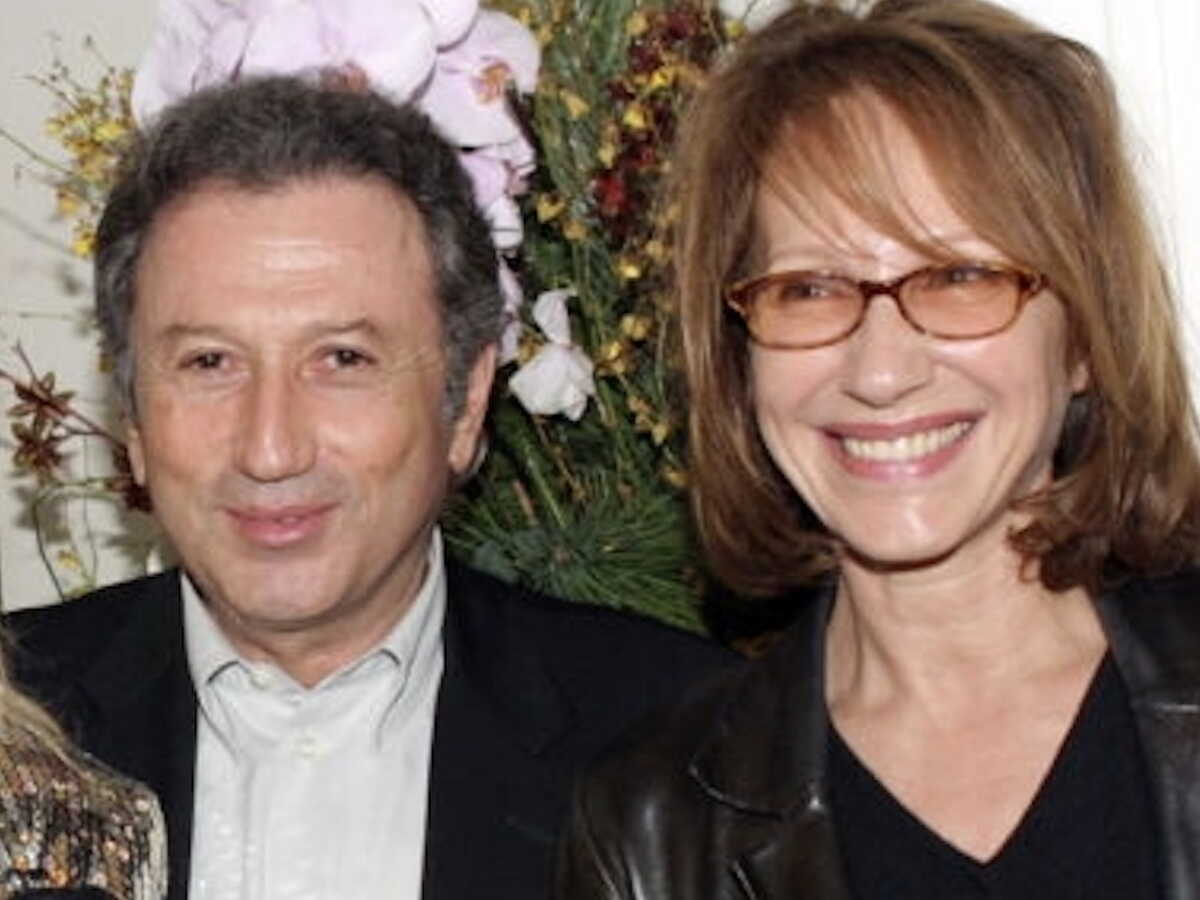 "Elle avait du mal à lire son texte" : Michel Drucker ému par la mort de Nathalie Baye, il se confie sur "les premiers signes de sa maladie"