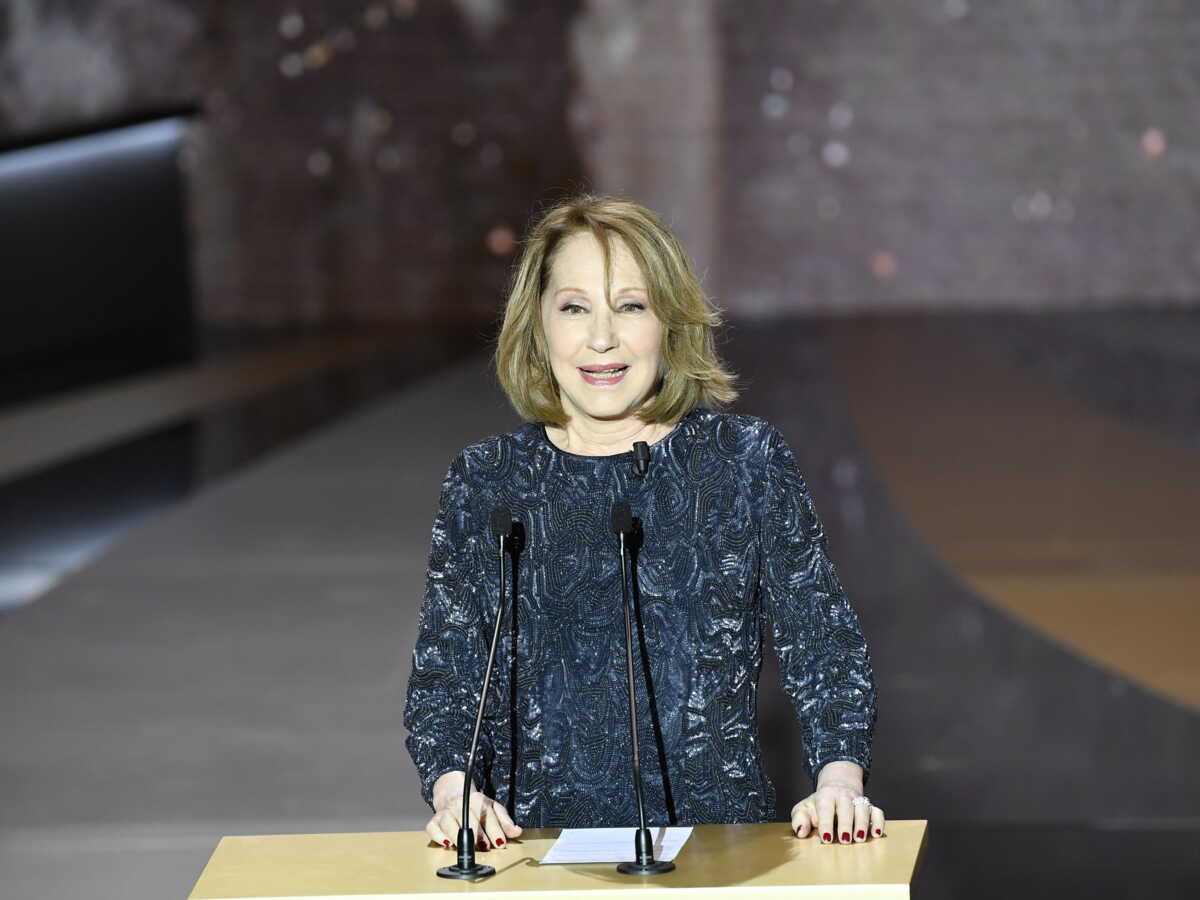 Obsèques de Nathalie Baye : la surprenante exigence de la famille pour entrer à l'église