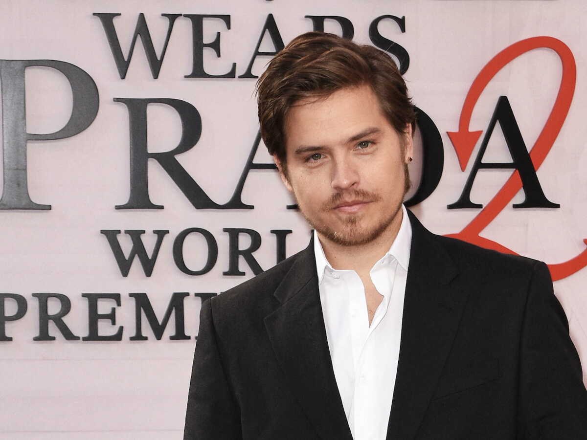 Dylan Sprouse armé : l'acteur de Riverdale et sa femme, Barbara Palvin, ont maîtrisé un individu qui tentait de s'introduire chez eux