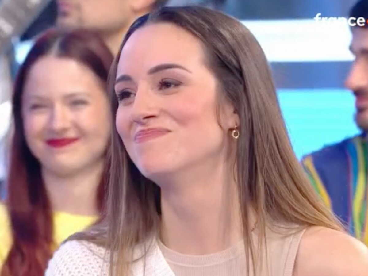 “C’est sale !" : ce geste d’affection entre Sandy (N’oubliez pas les paroles) et son mari qui a fait bondir Nagui (ZAPTV)