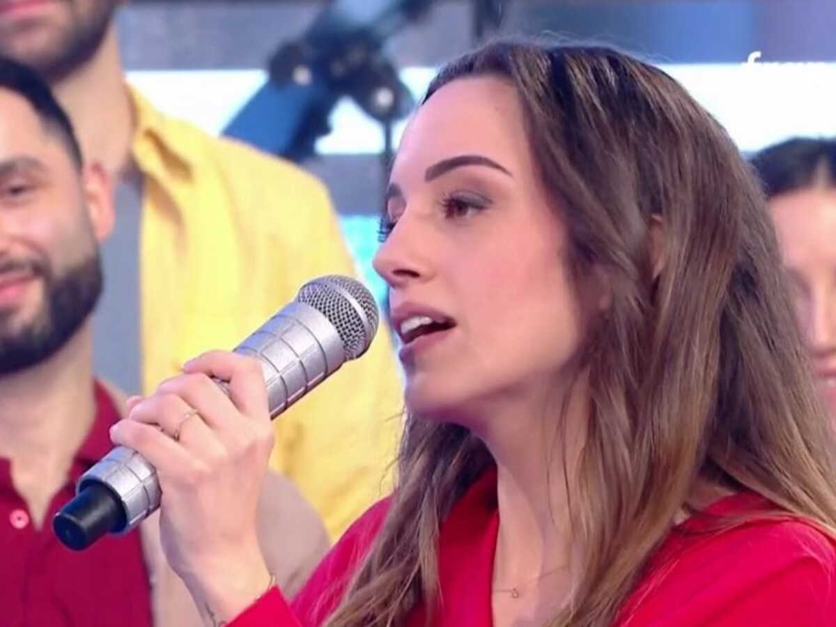 "Ça tombait trop bien !" : l'étonnante confidence de Sandy (N'oubliez pas les paroles) sur la date de son mariage avec Victor (ZAPTV)