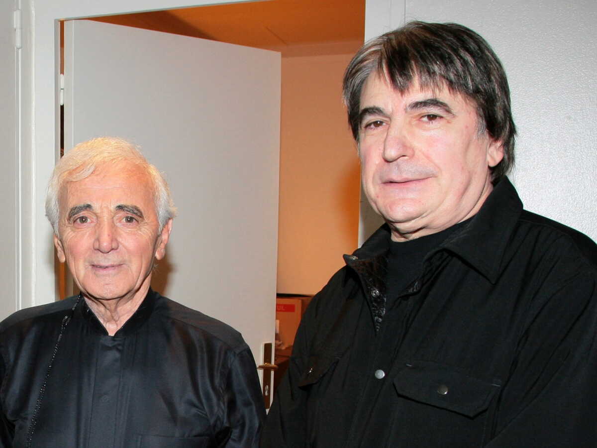 "Elle m'a cloué sur place" : Serge Lama révèle la phrase que lui a dite Charles Aznavour et qui a changé sa vie