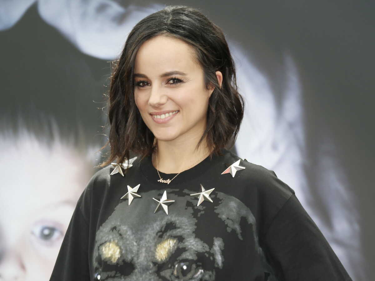 "Elle me disait : 'C'est horrible'" : Alizée révèle le conseil tranchant de Mylène Farmer qui a marqué sa carrière