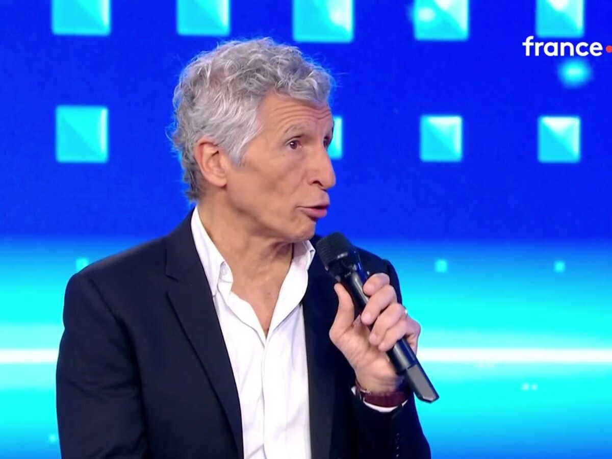 Nagui se met dans l'embarras après une bourde face à une candidate de N’oubliez pas les paroles (ZAPTV)