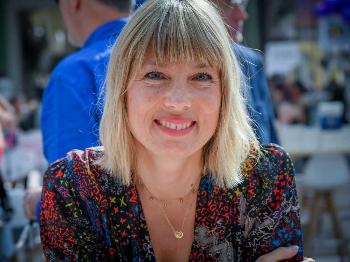 "Des hommes qui n'écoutaient que leur désir sans se soucier du mal qu'ils pouvaient faire" : Mélanie Page fait de plus amples confidences sur les agressions subies dans son enfance
