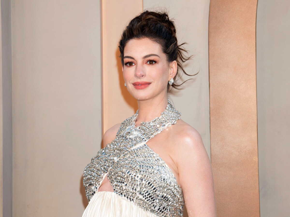 Anne Hathaway enceinte à 43 ans : "Notre espoir était de 1 % ou 2 %", ses bouleversantes confidences sur cette grossesse inattendue