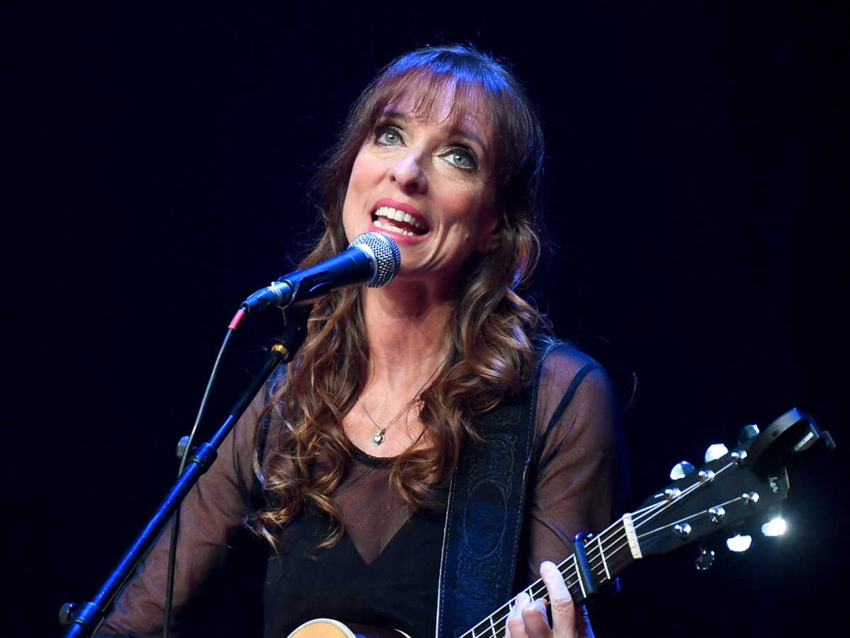 "J’ai un petit problème" : Lynda Lemay révèle ce qu’elle ne peut plus faire sur scène à cause de sa maladie