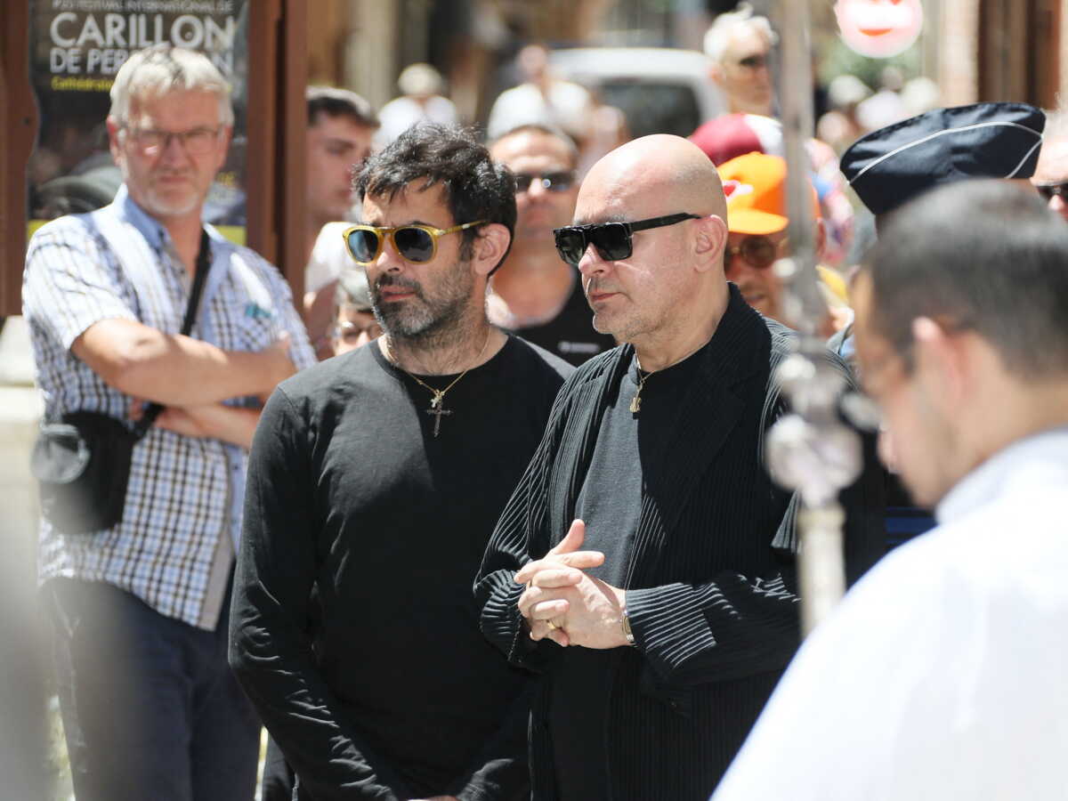 Que devient Julien Auger, le fils de Dani, quatre ans après la mort de la chanteuse ?