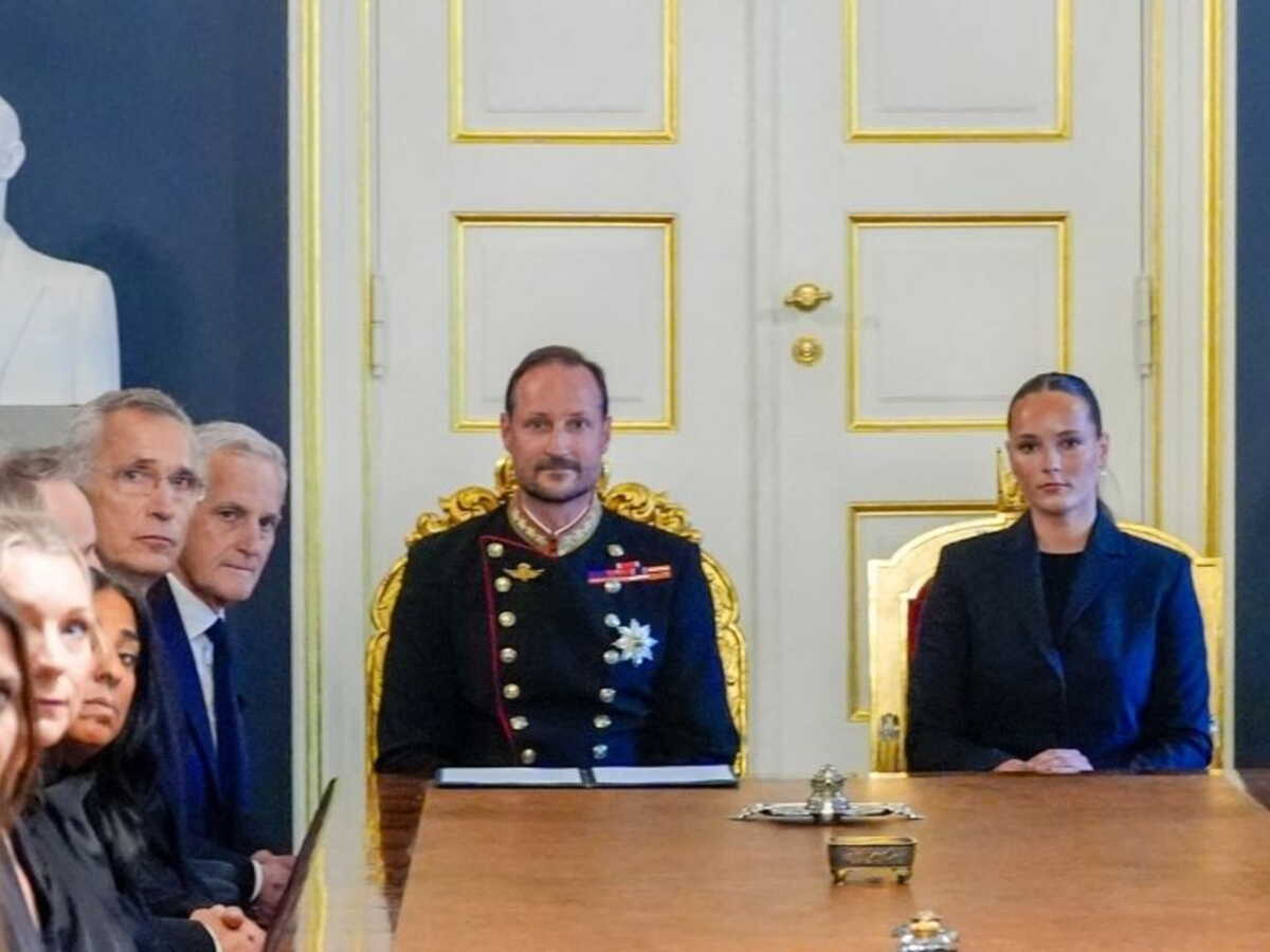 Mort du roi Harald V : la princesse Ingrid Alexandra de Norvège signe sa première apparition officielle en tant qu'héritière du trône