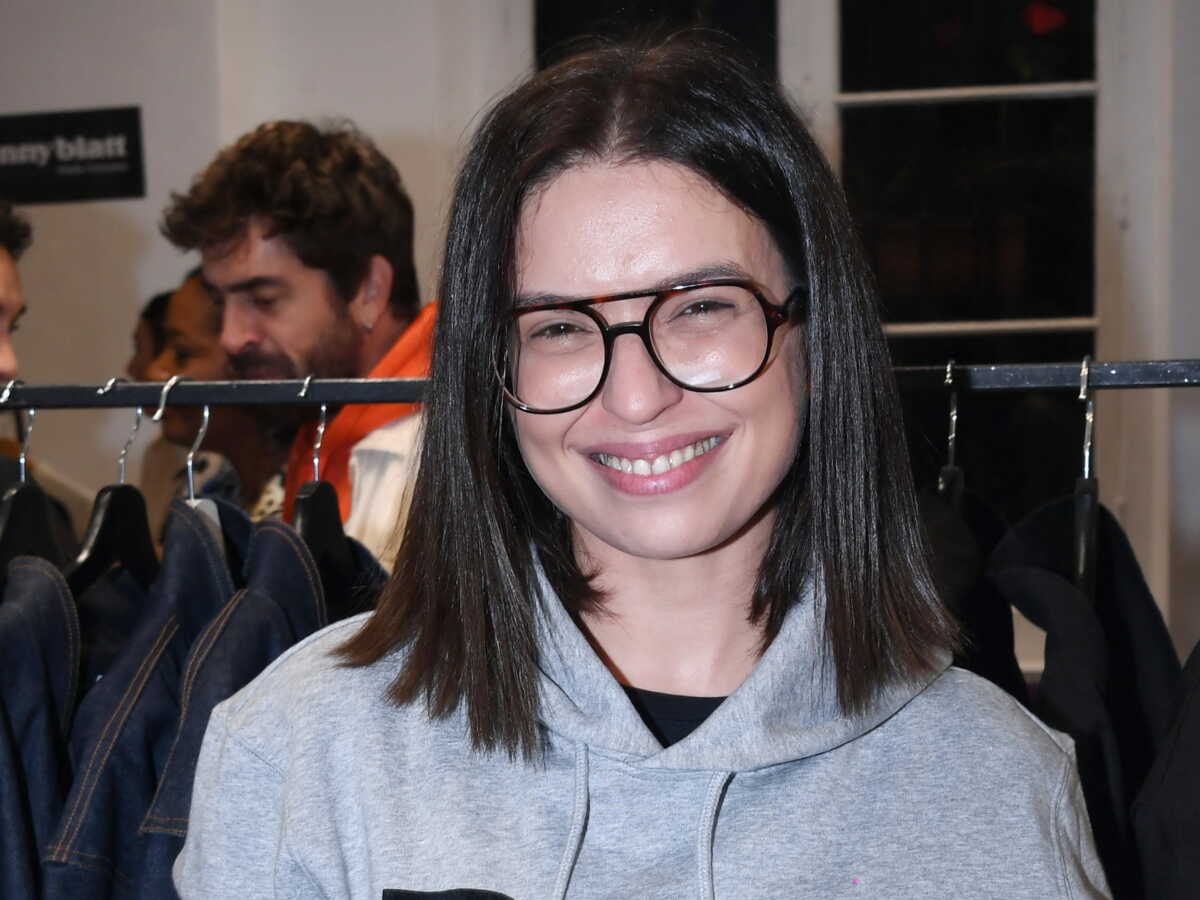 Coup dur pour Lucie Bernardoni : 10 jours après le lancement de la comédie Napo, elle se désengage du projet et en dévoile les raisons