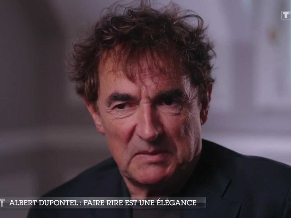 Albert Dupontel : la réaction cinglante de son père en le découvrant à la télévision après l'abandon de ses études de médecine