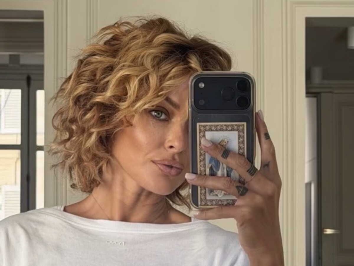 "La même gratitude" : Caroline Receveur annonce une excellente nouvelle trois ans après le diagnostic de son cancer