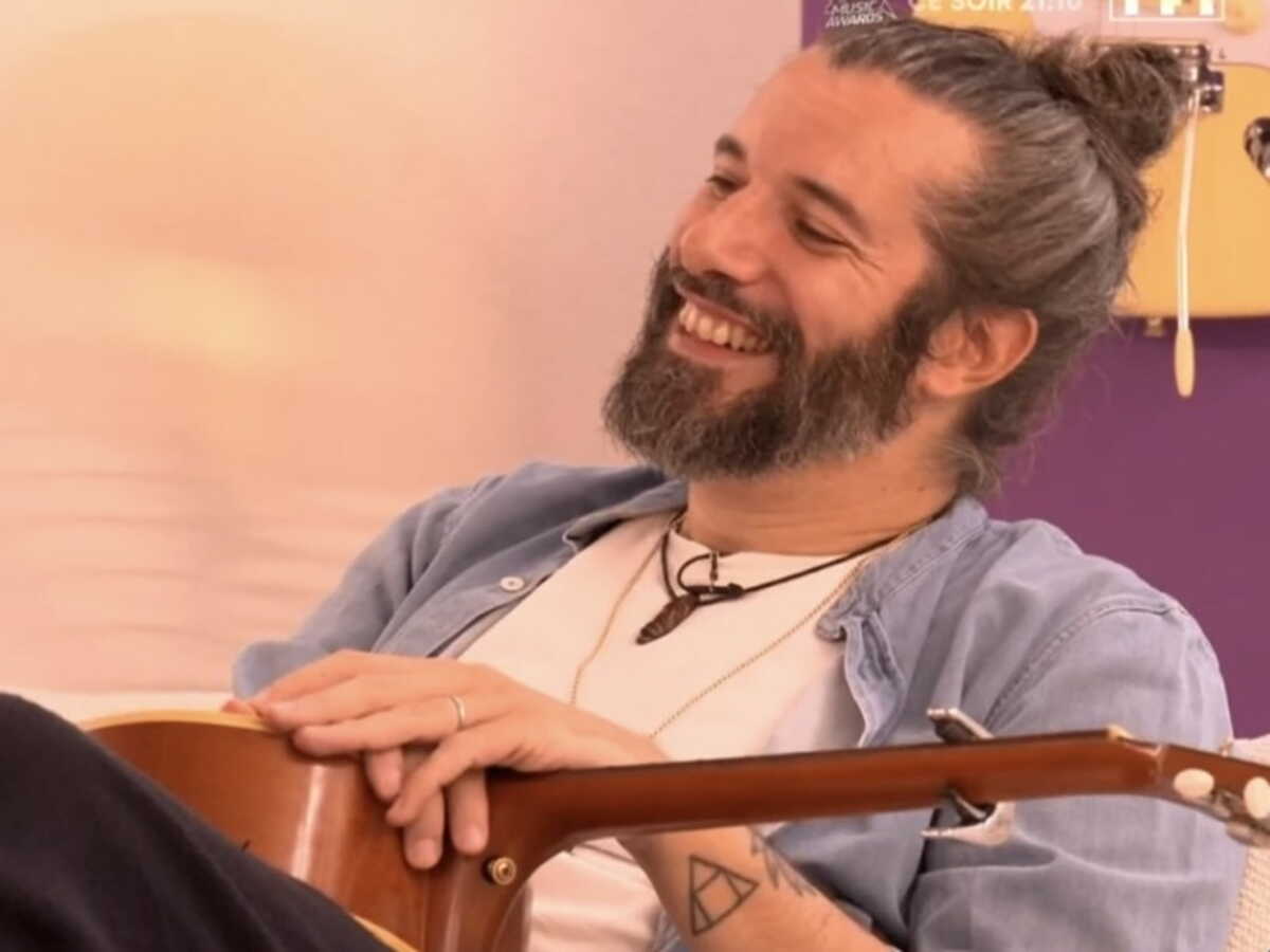 Star Academy : qui est la célèbre épouse de Waxx, le musicien qui accompagne les élèves au château cette année ?