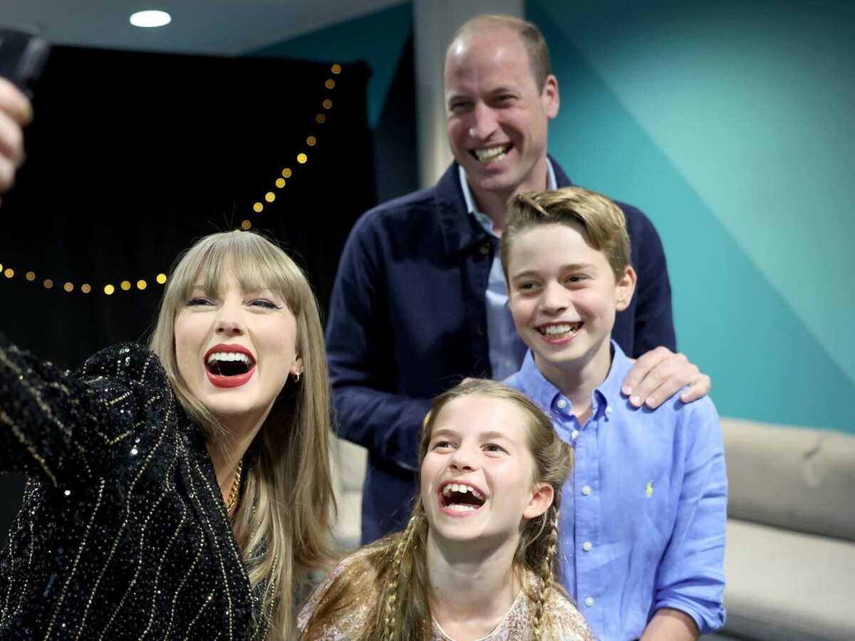 "Pas encore son mari" : Travis Kelce répond avec ironie au prince William, qui avoue avoir essayé de "le faire sortir" de son célèbre selfie avec Taylor Swift et ses enfants