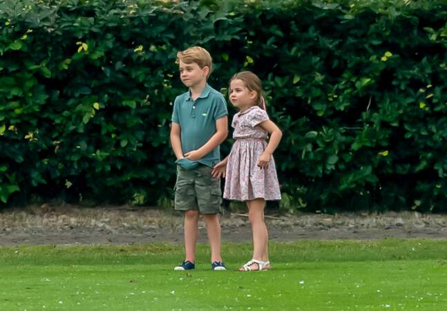 Charlotte et George lors du match de polo de son père à Wokingham, mercredi 10 juillet