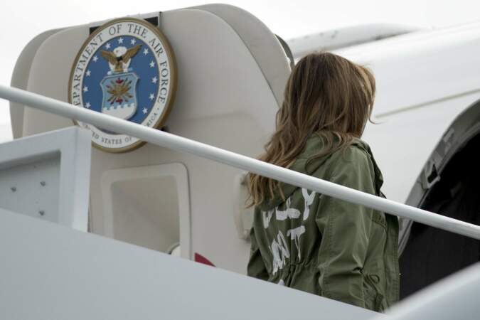 Melania Trump arrive à l’Andrews Air Force Base de Washington