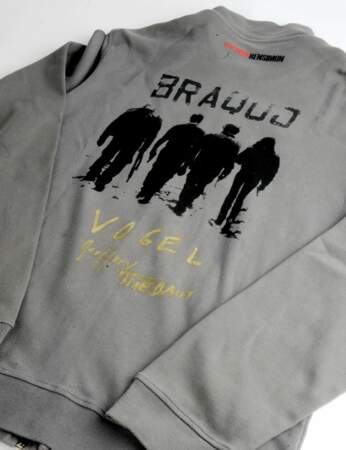 À moins que vous ne préfériez le sweatshirt de Braquo signé par Geoffroy Thiebaut