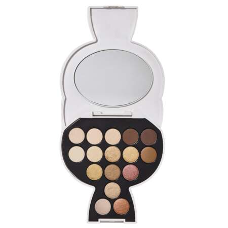 La collection de maquillage de Karl Lagerfeld x ModelCo - Palette pour les yeux Choupette, 55 euros