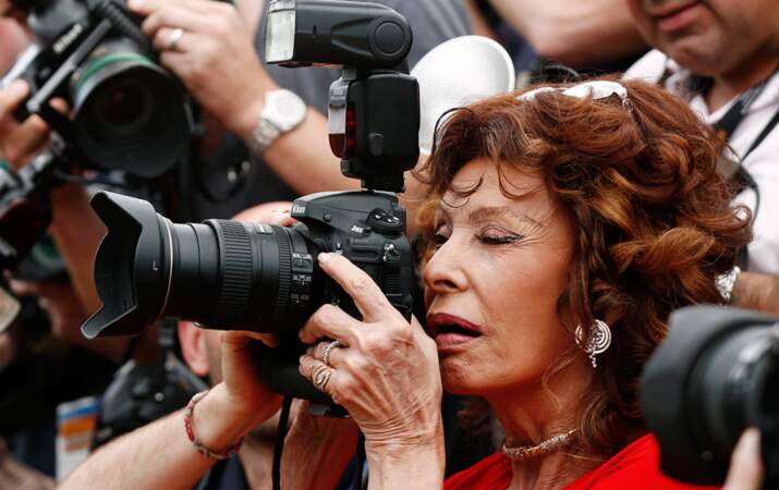 ... Sophia Loren qui joue les photographes 