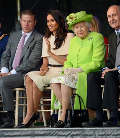 Pour son voyage avec la reine, Meghan Markle a encore prévu des chaussures trop grandes pour éviter les ampoules