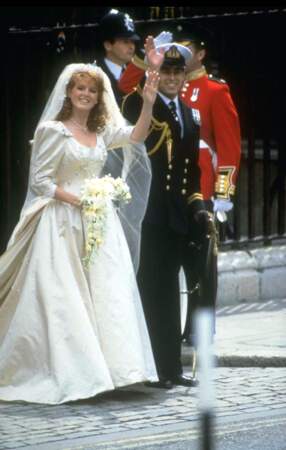 Robes de mariée de stars : Sarah Ferguson et Andrew d'York en 1986. Toujours bouffant