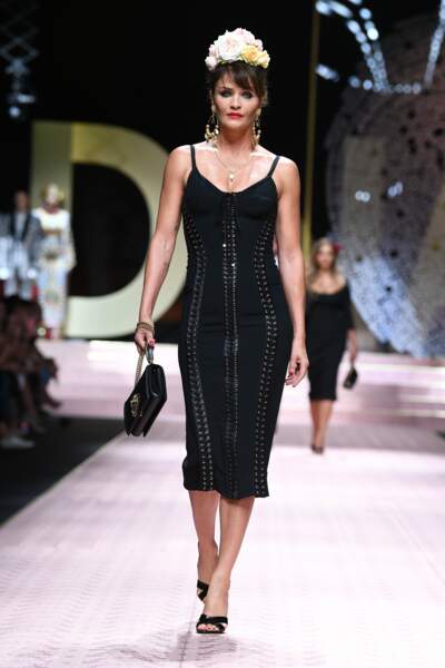 Fashion week printemps été 2019 - Défilé Dolce Gabbana à Milan : Helena Christensen