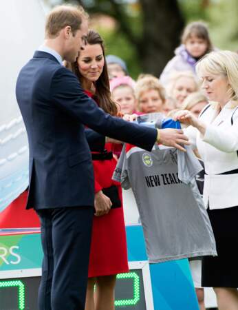 Petit cadeau pour le duc de Cambridge : un maillot de l'équipe de cricket néo-zélandaise