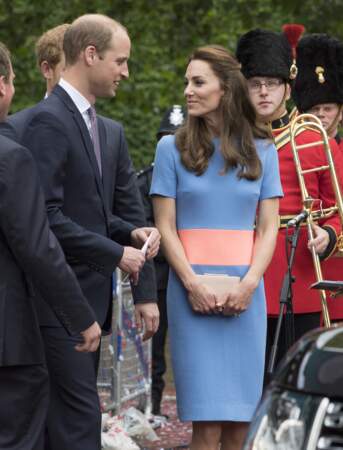 90 ans d'Elizabeth II jour 2 : William et Kate, seuls au monde même au milieu de milliers de gens <3