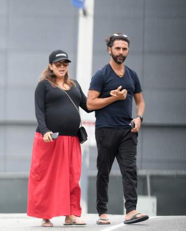 Eva Longoria très enceinte et son mari José Antonio Baston à West Hollywood le 29 mai 2018