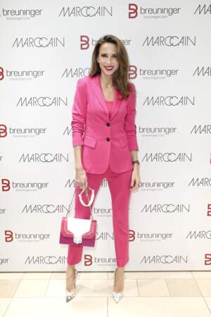 Les do de la semaine : le costume pantalon rose - Alexandra Lapp