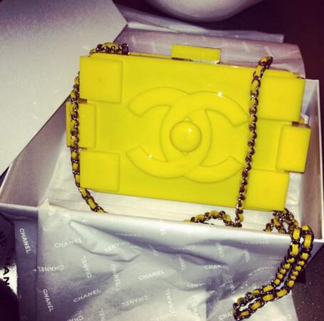 Chanel a offert ce sac à Rihanna