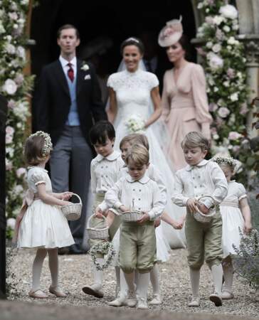 Mariage de Pippa Middleton : le prince George est avec les autres pages et demoiselles d'honneur