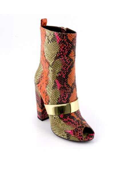 Boots façon python, 189 euros, Mellow Yellow