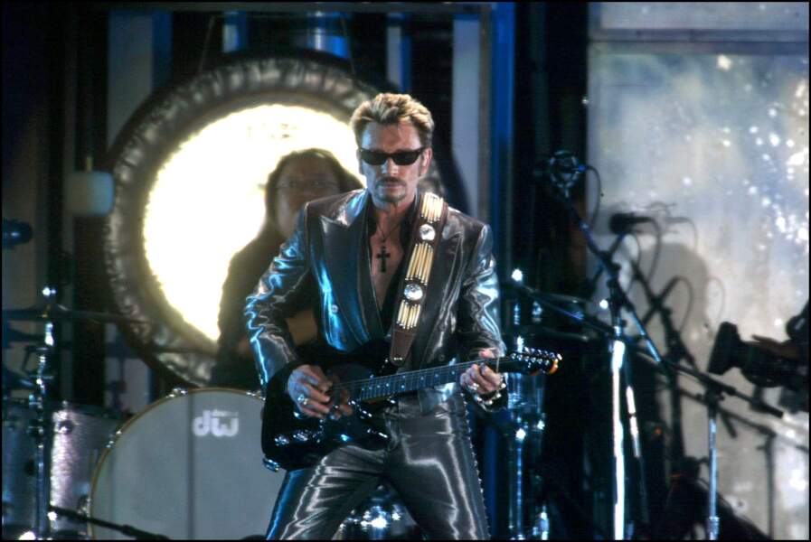 Johnny Hallyday sur scène au Parc des Princes le 10 juin 2003 pour ses 60 ans