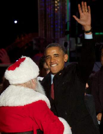 Barack Obama : check five Père Noël.