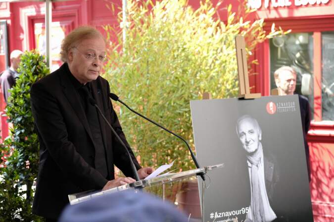 Hommage à Charles Aznavour à Paris : Erik Berchot, pianiste ayant travaille avec le chanteur